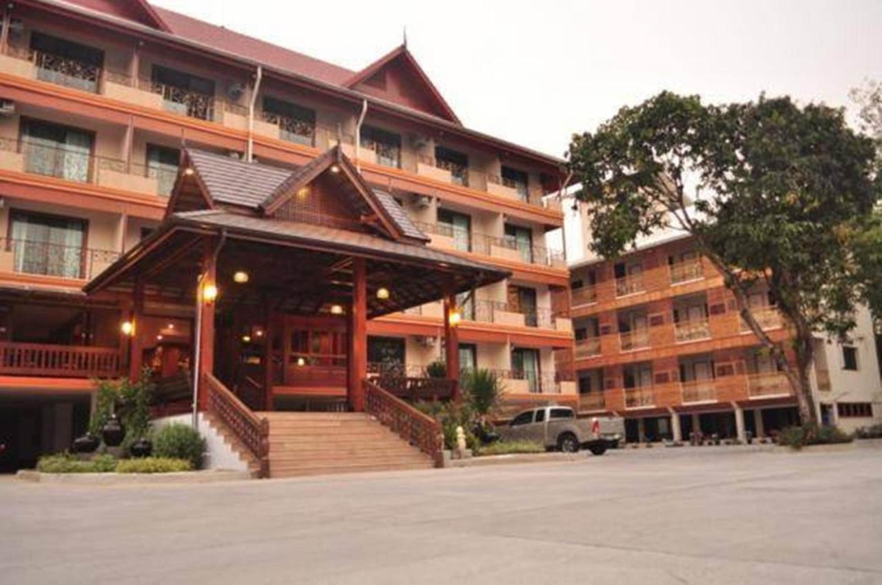 Baankhun Chiang Mai Hotel Εξωτερικό φωτογραφία